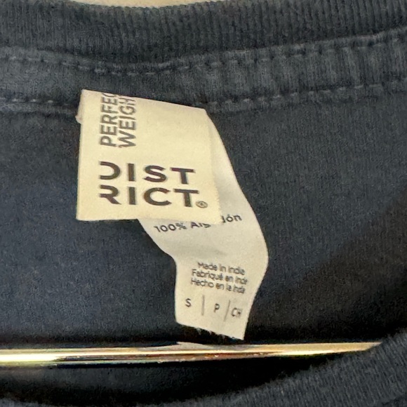 Graeagle CA Fire & Rescue Women’s Navy Blue S T-Shirt Indian Chief Logo MINTY - Picture 5 of 5